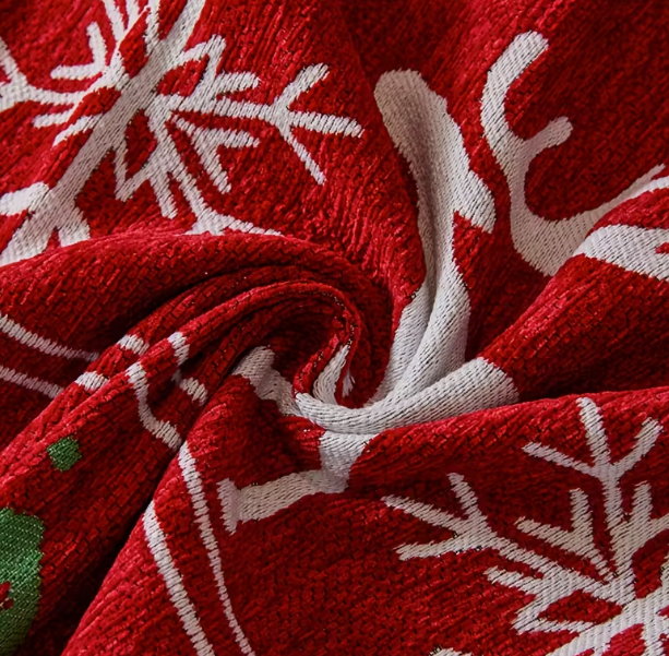 MerryCover 🎅 -Cuida tu sofá y llena tu hogar de magia navideña. 🌟